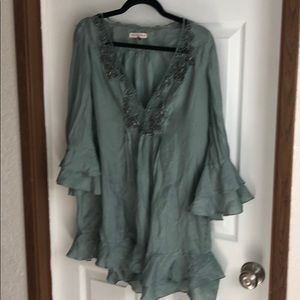 Beautiful vintage looking shirt/dress